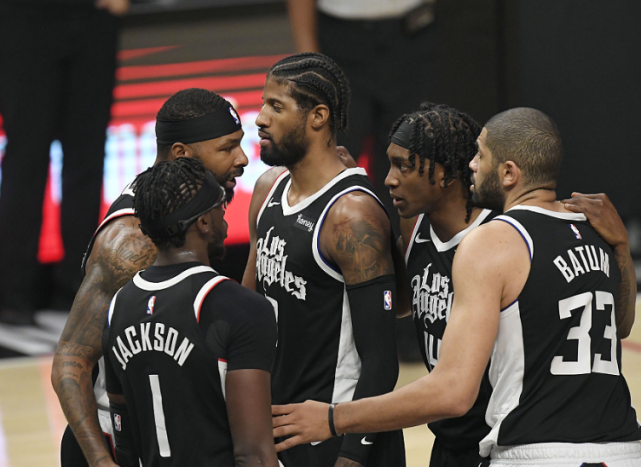 Los Angeles Clippers en los playoffs de la NBA volvieron a cambiar el juego en el tercer juego
